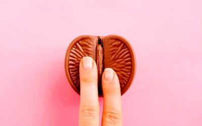 Quan hệ bằng tay là gì? Những thông tin không thể bỏ qua